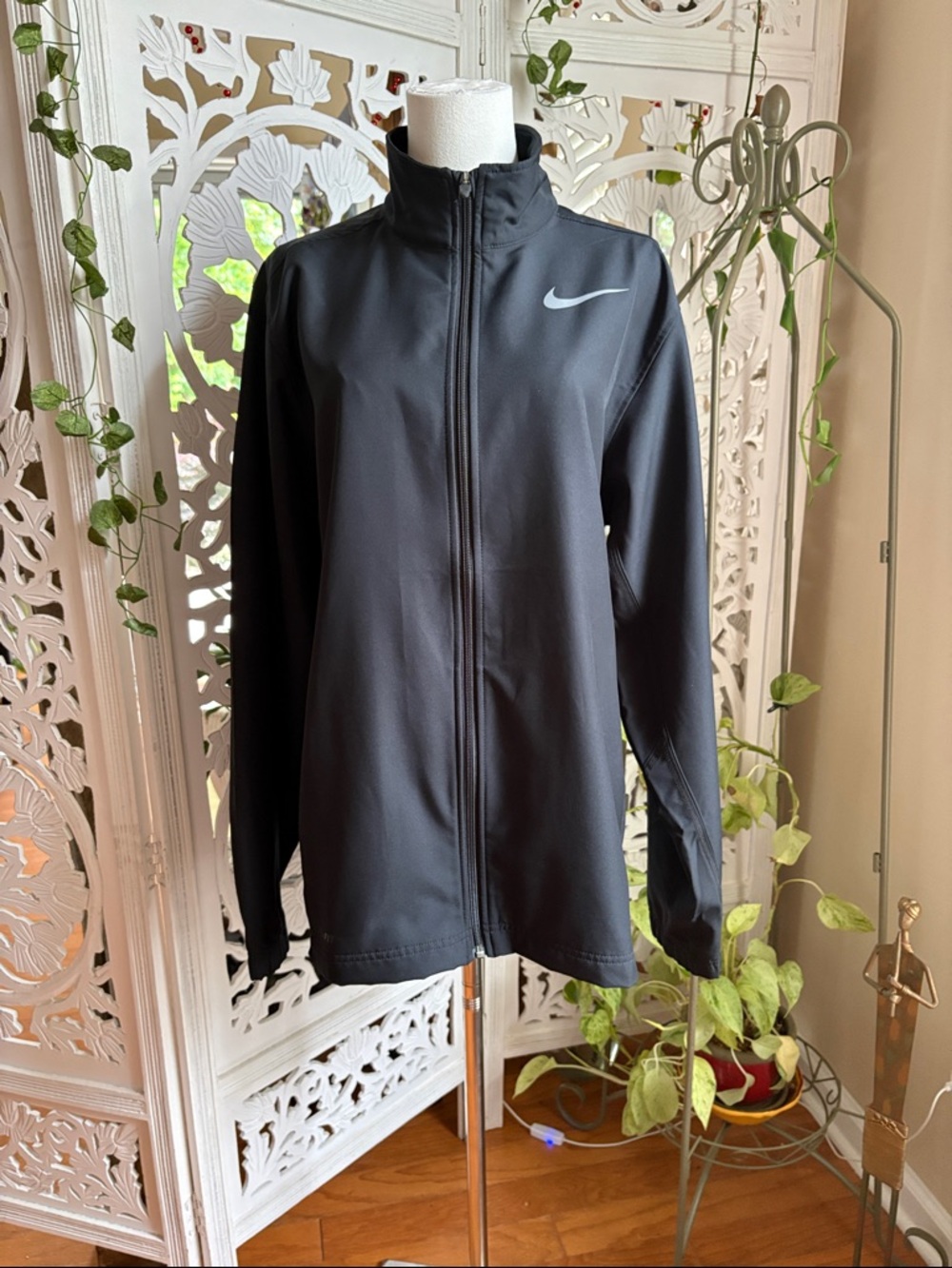 Men’s Nike DRI-FIT Lightweight Black Full-Zip Jacket
